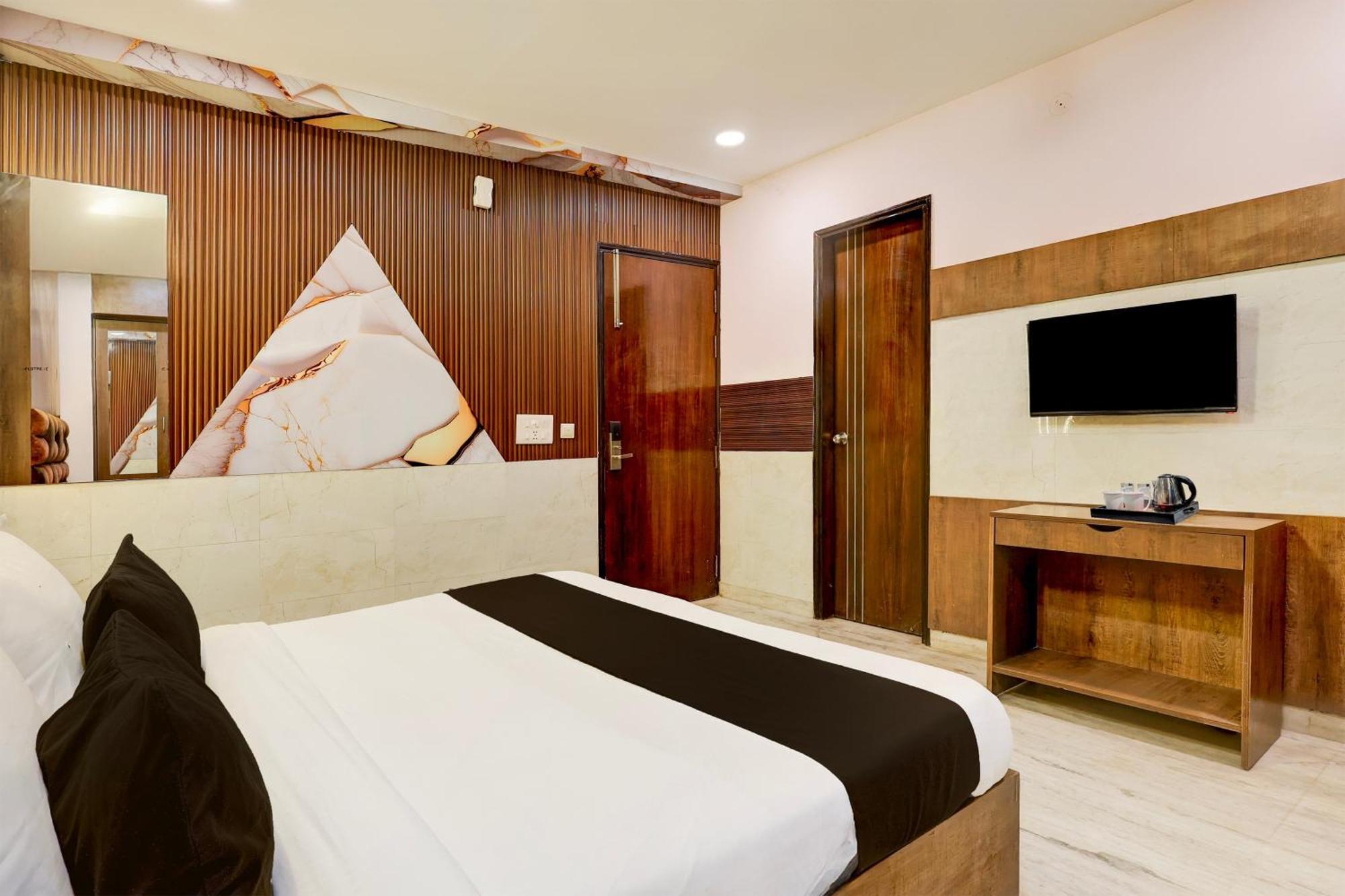 Super Hotel O Alipur Narela Екстер'єр фото