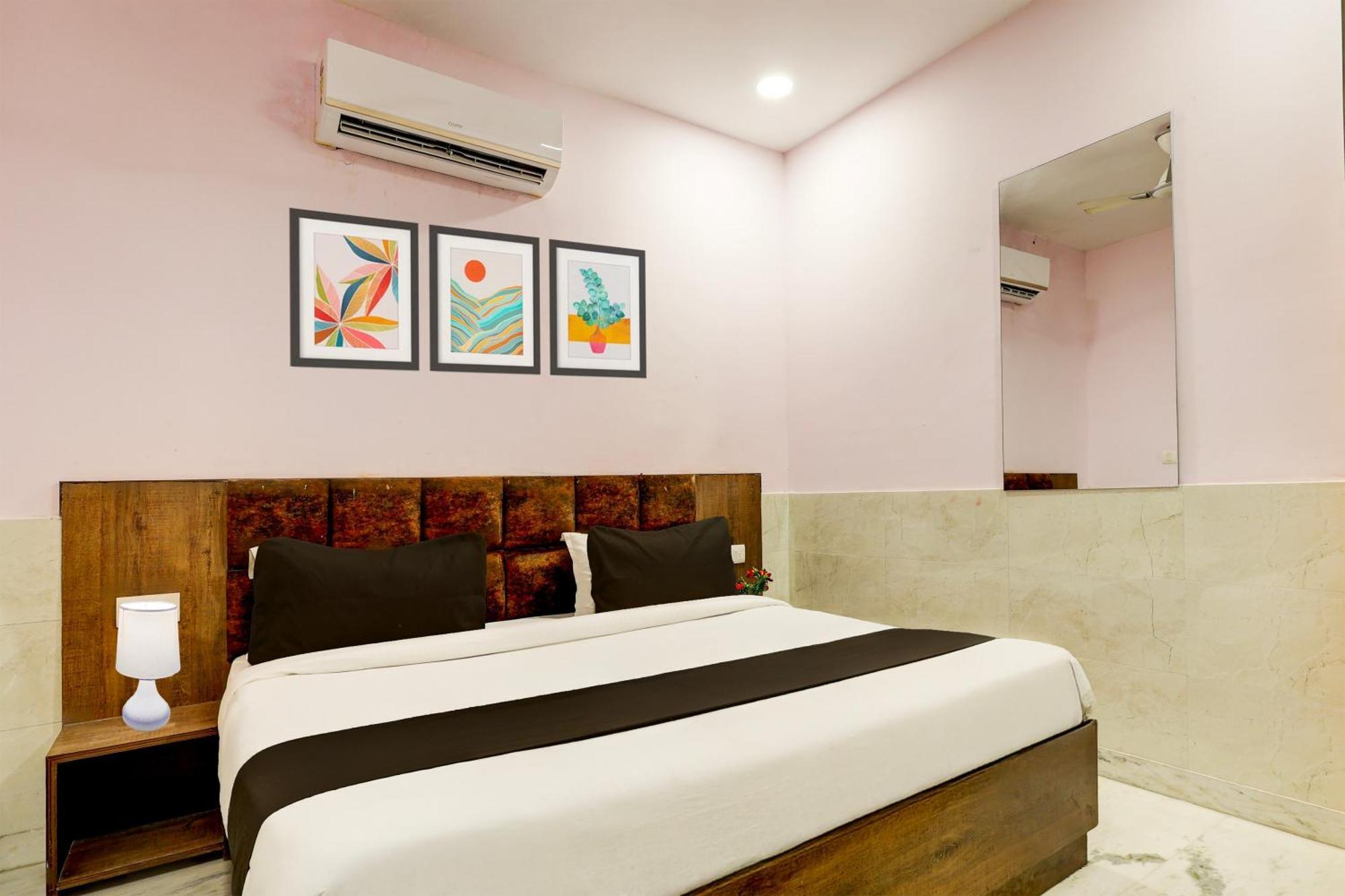 Super Hotel O Alipur Narela Екстер'єр фото